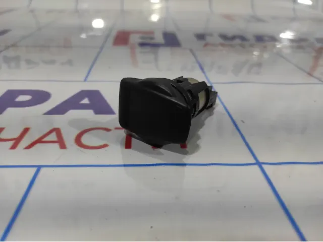 Гнездо прикуривателя Renault Kaptur 253312923R.