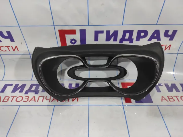 Накладка декоративная Renault Kaptur 682504768R. На панель приборов.