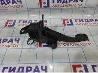 Педаль сцепления Renault Kaptur 465037621R.