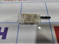 Плафон салонный Renault Kaptur 264759172R. В бардачок.