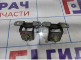Петли двери багажника Renault Kaptur 844005733R. Комплект.