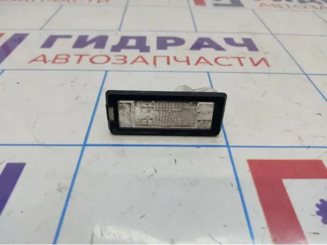 Фонарь подсветки номера Renault Kaptur 8200013577
