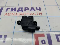 Замок багажника Renault Kaptur 905039428R