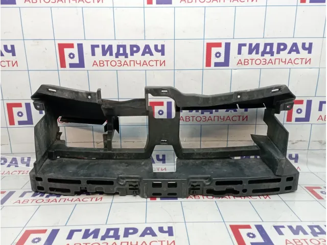 Направляющая переднего бампера Renault Kaptur 628107945R