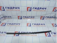 Накладка стекла заднего правого Renault Kaptur 828209435R