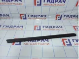 Уплотнитель стекла двери передней правой Renault Kaptur 803303195R