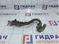 Петля капота правая Renault Kaptur 654002635R