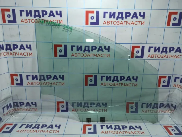 Стекло двери передней правой Renault Kaptur 803001742R