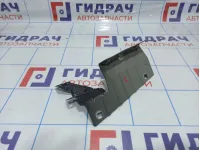 Кронштейн крепления крыла левый Renault Kaptur 631474111R