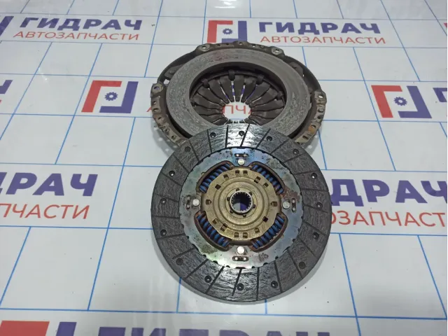 Корзина сцепления с диском Renault Kaptur 8201012792