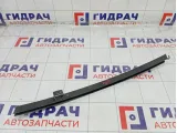 Направляющая стекла двери задней правой Renault Laguna 8200296789
