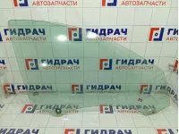 Стекло двери передней правой Renault Laguna 8200000385