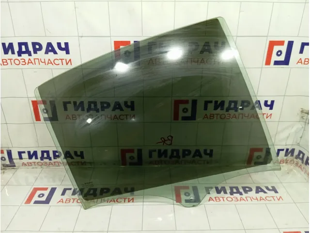 Стекло двери задней правой Renault Laguna 8200000388