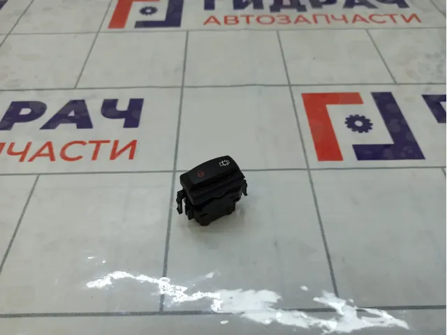 Кнопка центрального замка Renault Laguna 8200002446