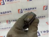 Кнопка центрального замка Renault Laguna 8200002446