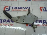 Рычаг, педаль стояночного тормоза Renault Laguna 8200702531
