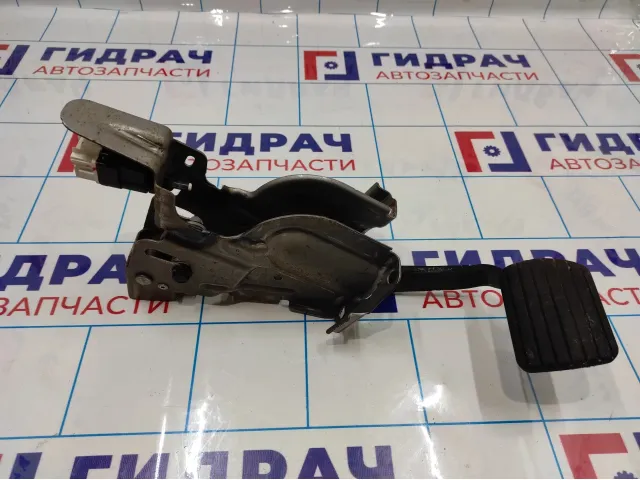 Педаль тормоза Renault logan 2 Stepway 465013048R.