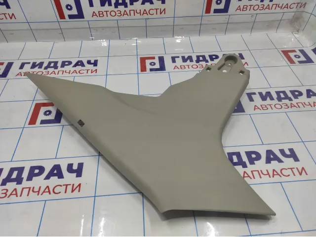 Обшивка задней стойки правой Renault logan 2 Stepway 769345179R.