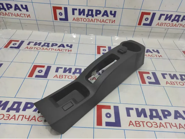 Накладка декоративная консоли средняя Renault logan 2 Stepway 363152783R.