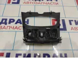 Накладка декоративная Renault logan 2 Stepway 275009384R.
