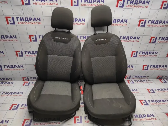 Комплект сидений Renault logan 2 Stepway .
