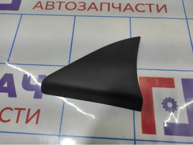 Крышка зеркала внутренняя левая Renault logan 2 Stepway 802930417R.