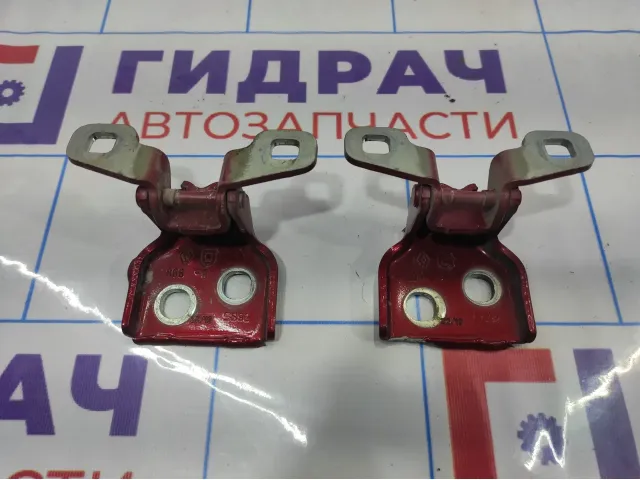 Петля двери задней левой Renault logan 2 Stepway 6001546883. Комплект.