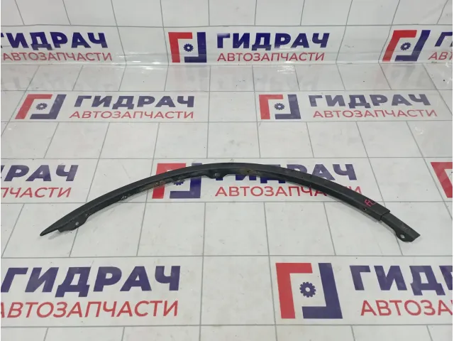 Накладка переднего крыла левого Renault Logan