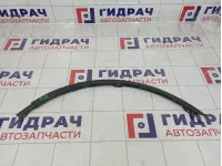 Накладка переднего крыла правого Renault Logan