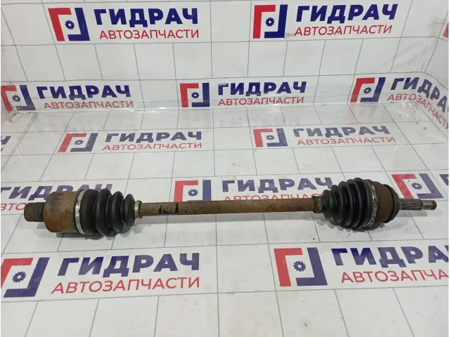 Привод передний правый Renault Logan 8200499306