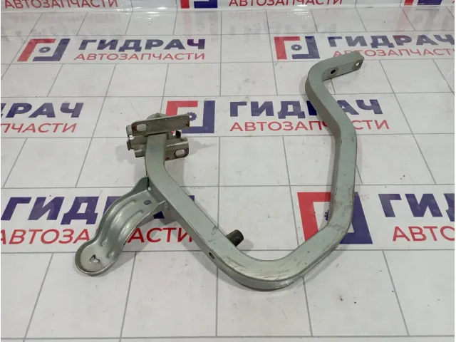 Петля крышки багажника правая Renault Logan