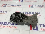 Кронштейн гидроусилителя Renault Logan