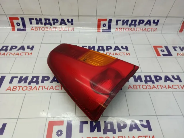 Фонарь задний левый Renault Logan 8200610735