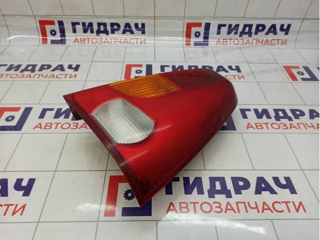 Фонарь задний правый Renault Logan 6001546795