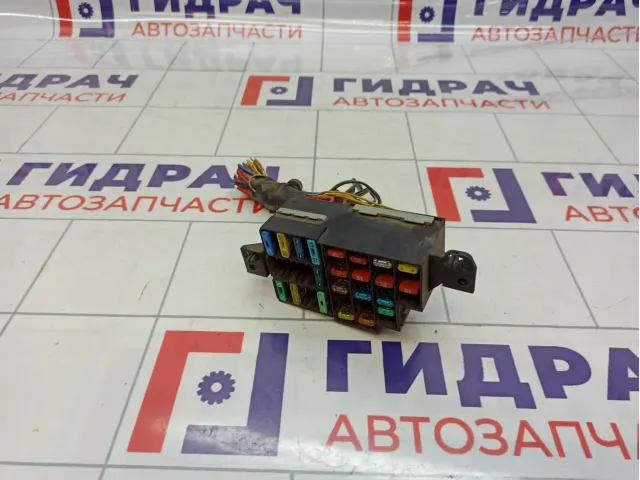 Блок предохранителей Renault Logan