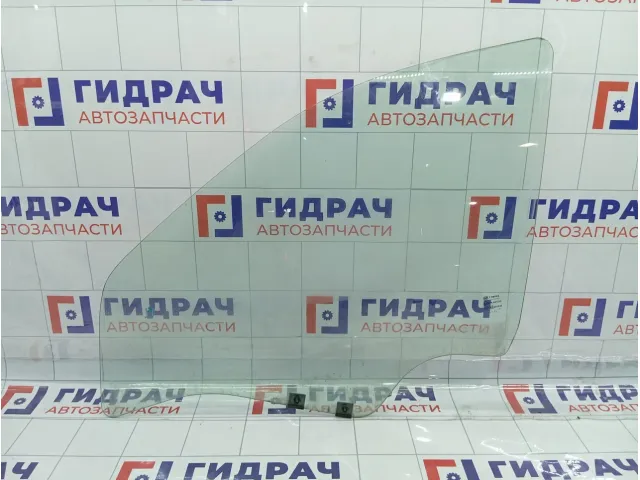 Стекло двери передней левой Renault Logan 8200240555