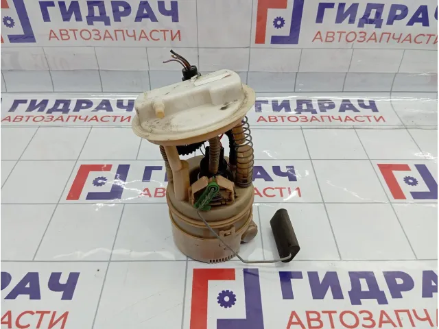 Насос топливный Renault Logan 6001547604