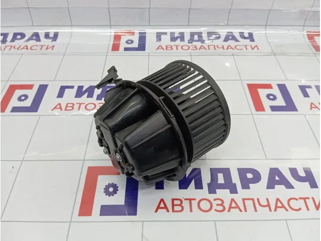 Моторчик отопителя (печки) Renault Logan 272106020R