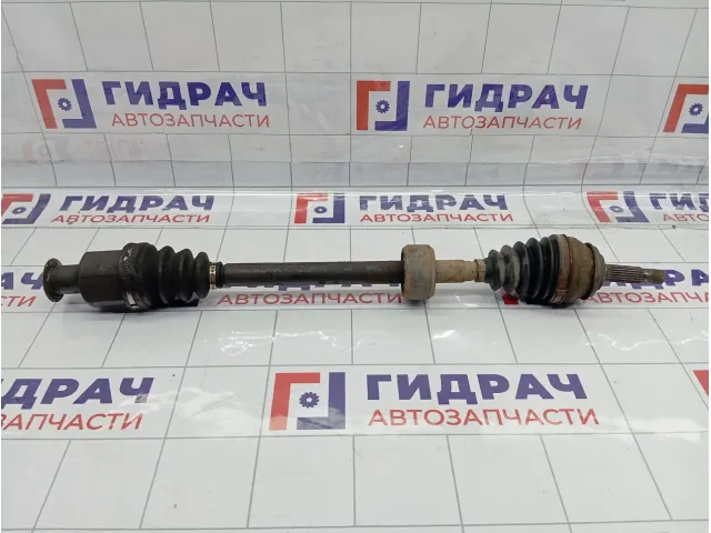 Привод передний правый Renault Logan 8201045819