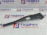 Решетка под лобовое стекло (Жабо) правая Renault Logan 8200294316