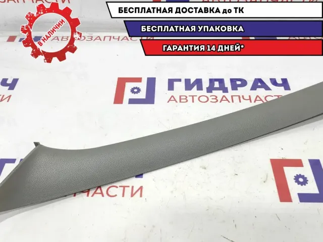 Обшивка стойки лобового стекла левая Renault Logan 8200763447.