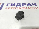 Кнопка стеклоподъемника задняя Renault Logan 8200467793.