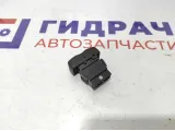 Кнопка обогрева заднего стекла Renault Logan 6001547975.