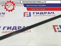 Накладка стекла заднего левого Renault Logan 6001548977.