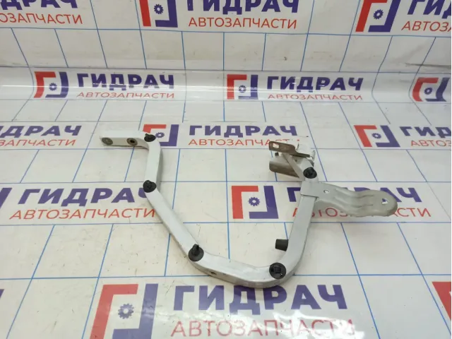 Петля крышки багажника правая Renault Logan 6001546880