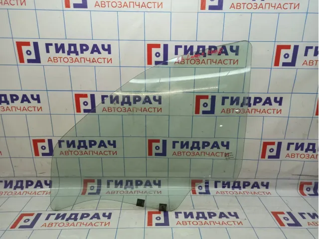 Стекло двери передней левой Renault Logan 8200240555