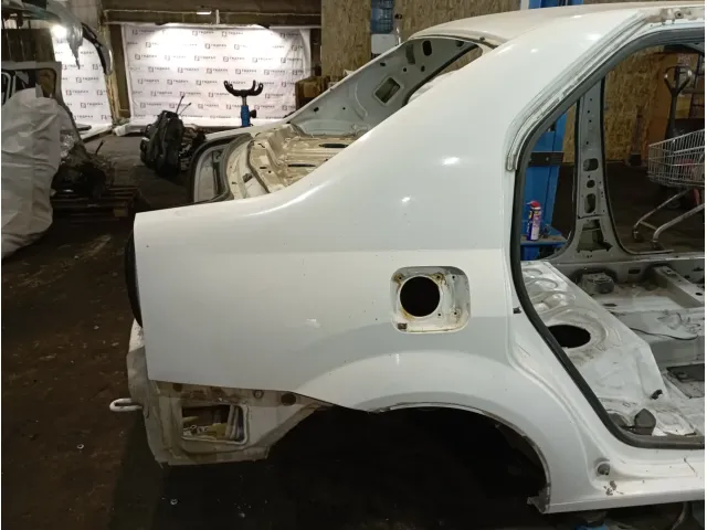 Крыло заднее правое Renault Logan