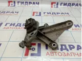 Кронштейн КПП левый Renault Logan 8200457080