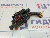 Блок предохранителей Renault Logan 7703297597