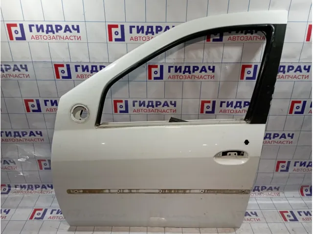 Дверь передняя левая Renault Logan